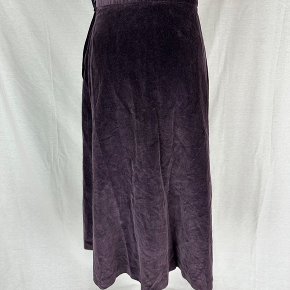 VINTAGE MJ Concepts Purple Velvet Skirt (please see listing for measurements) - Picture 3 of 4